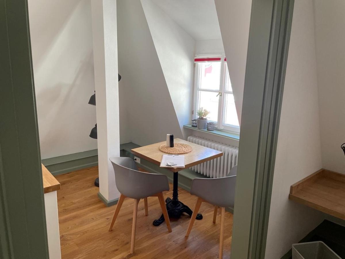 Palmbraeu Altstadt Appartments Хайделберг Екстериор снимка