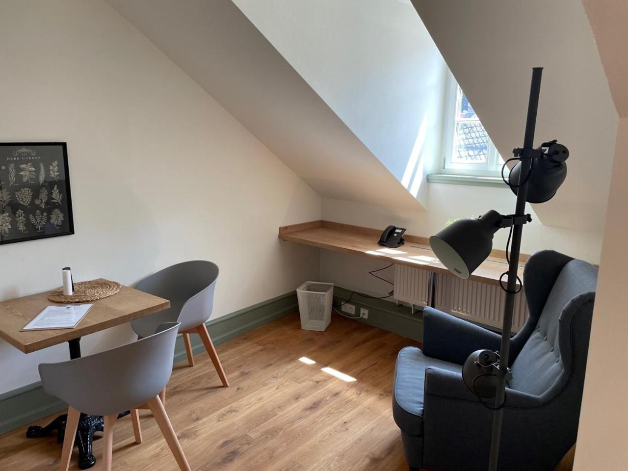 Palmbraeu Altstadt Appartments Хайделберг Екстериор снимка